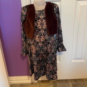 Emily west girl paisley print dress with west size 6